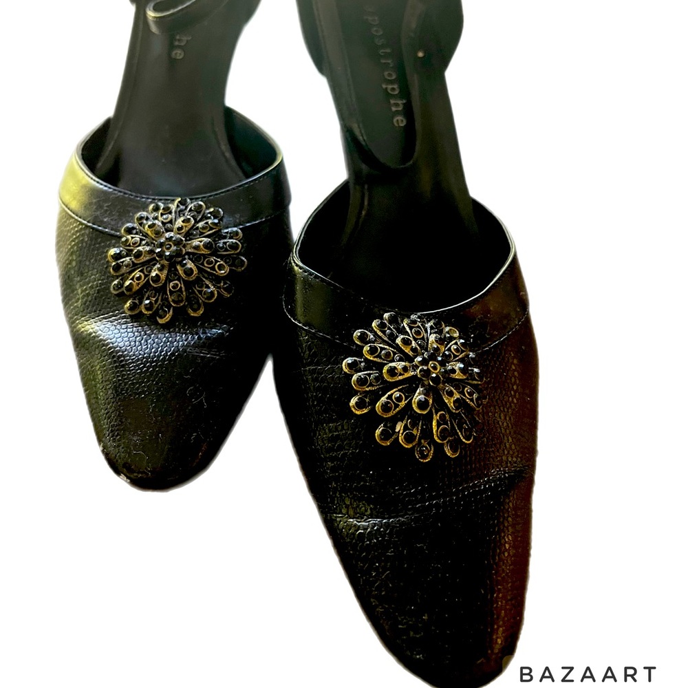 Apostrophe brand black heel with jeweled pendant size8M light use